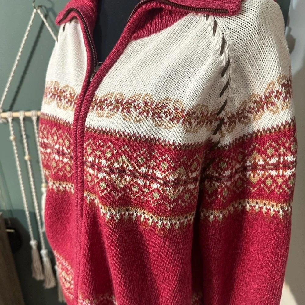 Vintage Tiara International Red and White Knit Zip-Up Sweater Size L